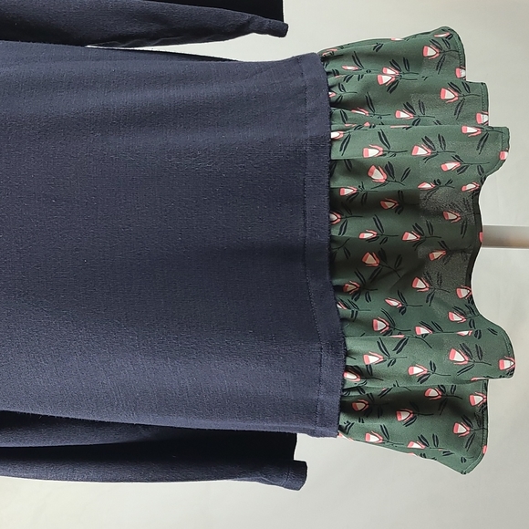 Ann Taylor Loft Blouse - Picture 5 of 13